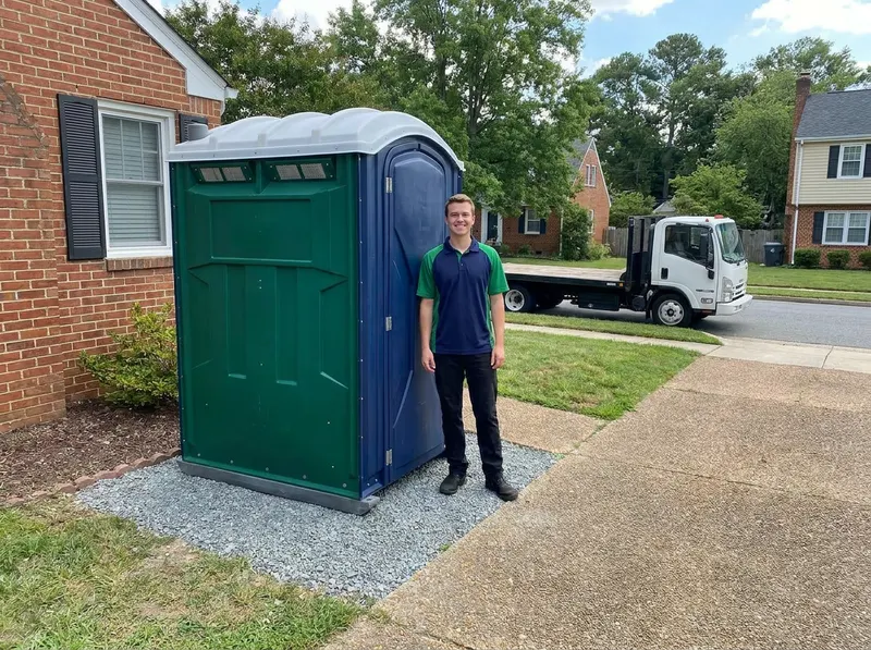 Deluxe Flushing Toilet Rental in Richmond, VA
